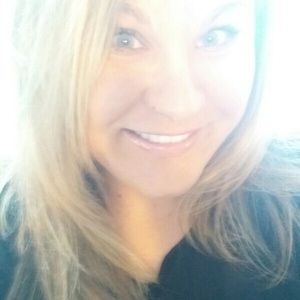 Meet your Posher, Desiree